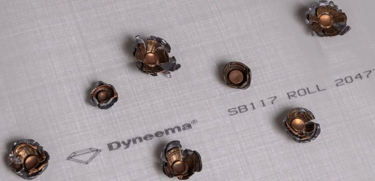 EnGarde ballistiskās aizsardzības bruņu vestes un ķiveres