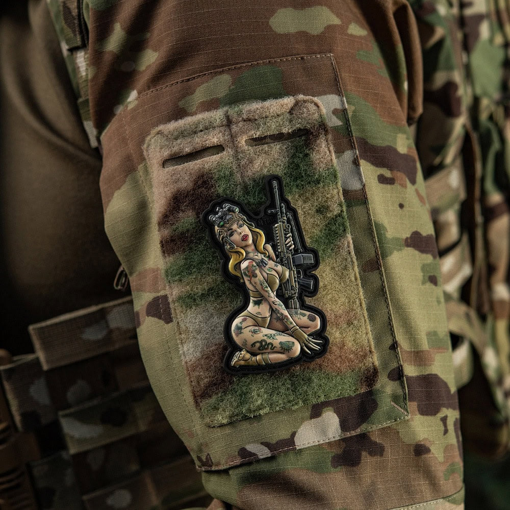 Uzšuve - Tactical Girl #5 PVC Hooligan
