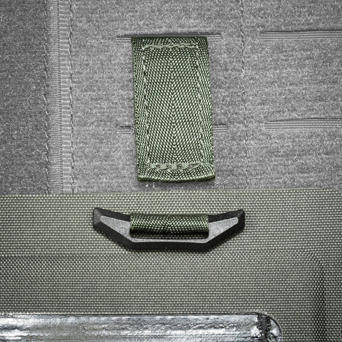 Dokumentu organizators Tasmanian Tiger Pouch A5 WR Stone Grey Olive — detaļas