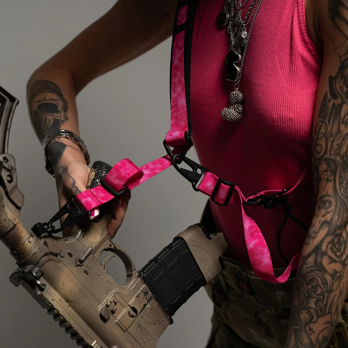 RAGNAROK PINK FURY Viena/Divu punktu ieroča siksna Limited Edition — attēls 5