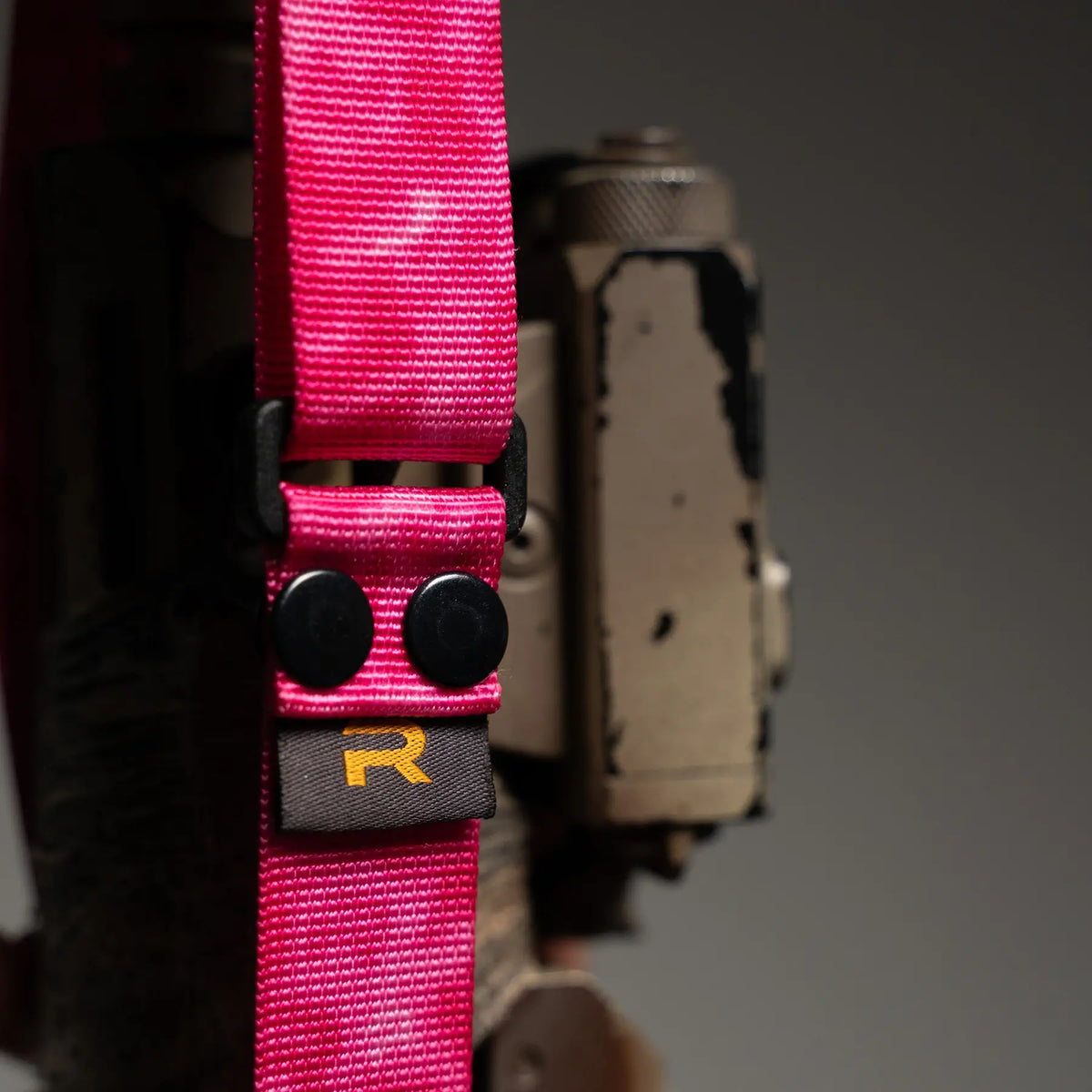 RAGNAROK PINK FURY Viena/Divu punktu ieroča siksna Limited Edition — attēls 6