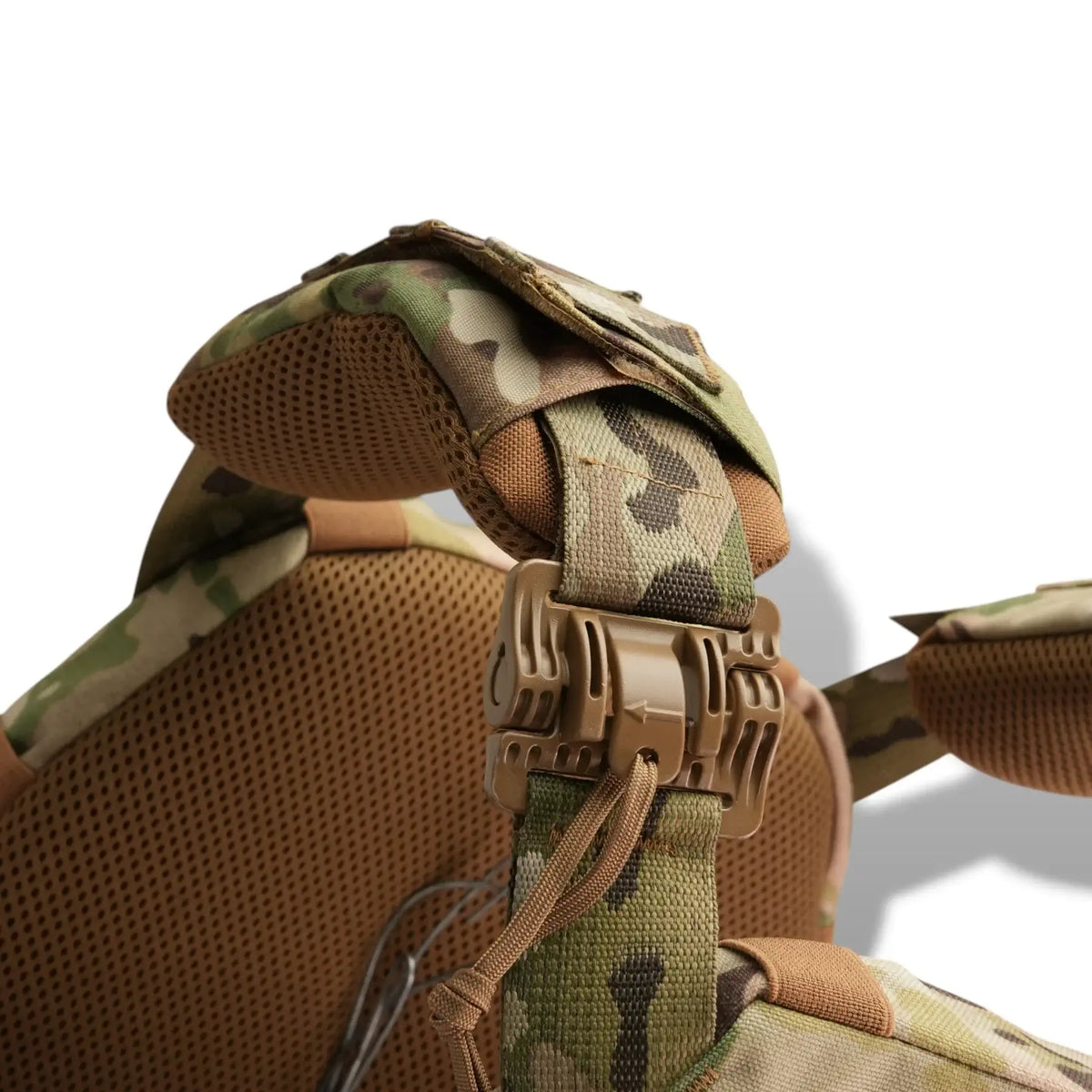 Plašu Nesējs RAGNAROK Berserk Plate Carrier Multicam